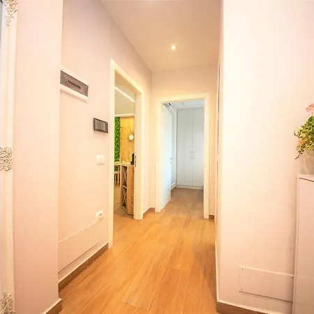Terrace 4 * Tirana